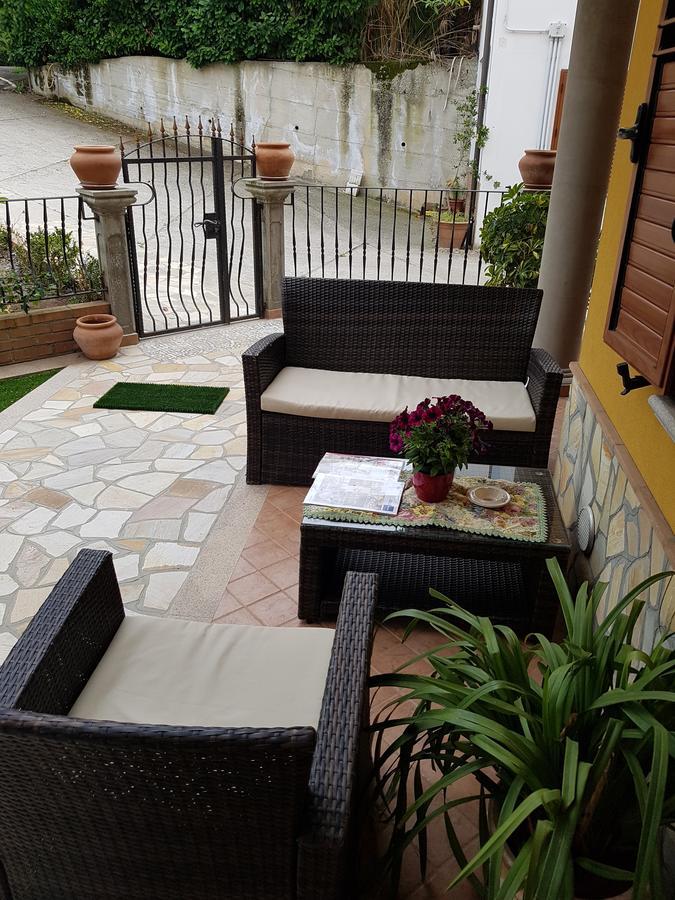Bed and Breakfast San Pietro Mileto Exterior foto