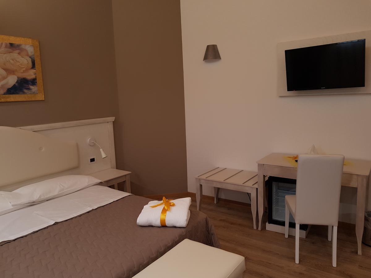 Bed and Breakfast San Pietro Mileto Exterior foto